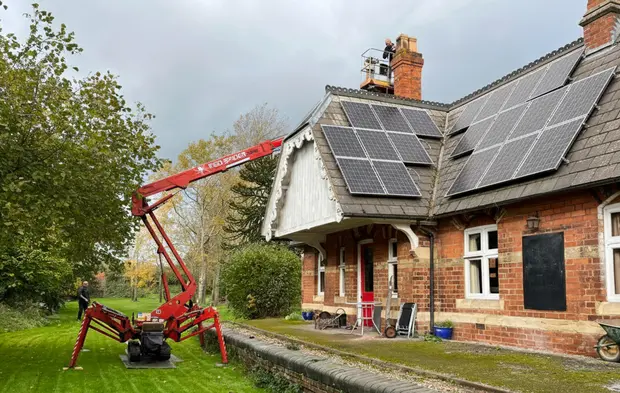 roof-solar-panel-inspection2
