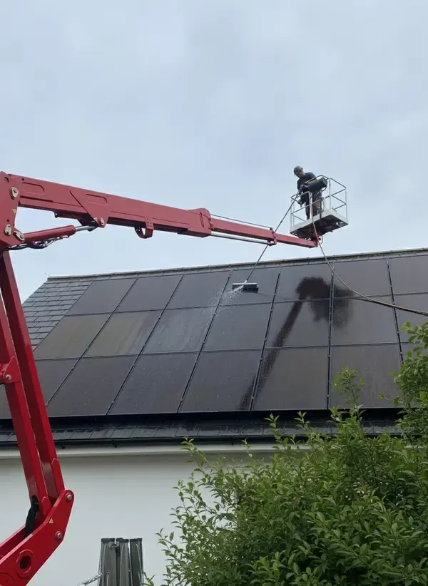 solar-panel-cleaning2 (1)